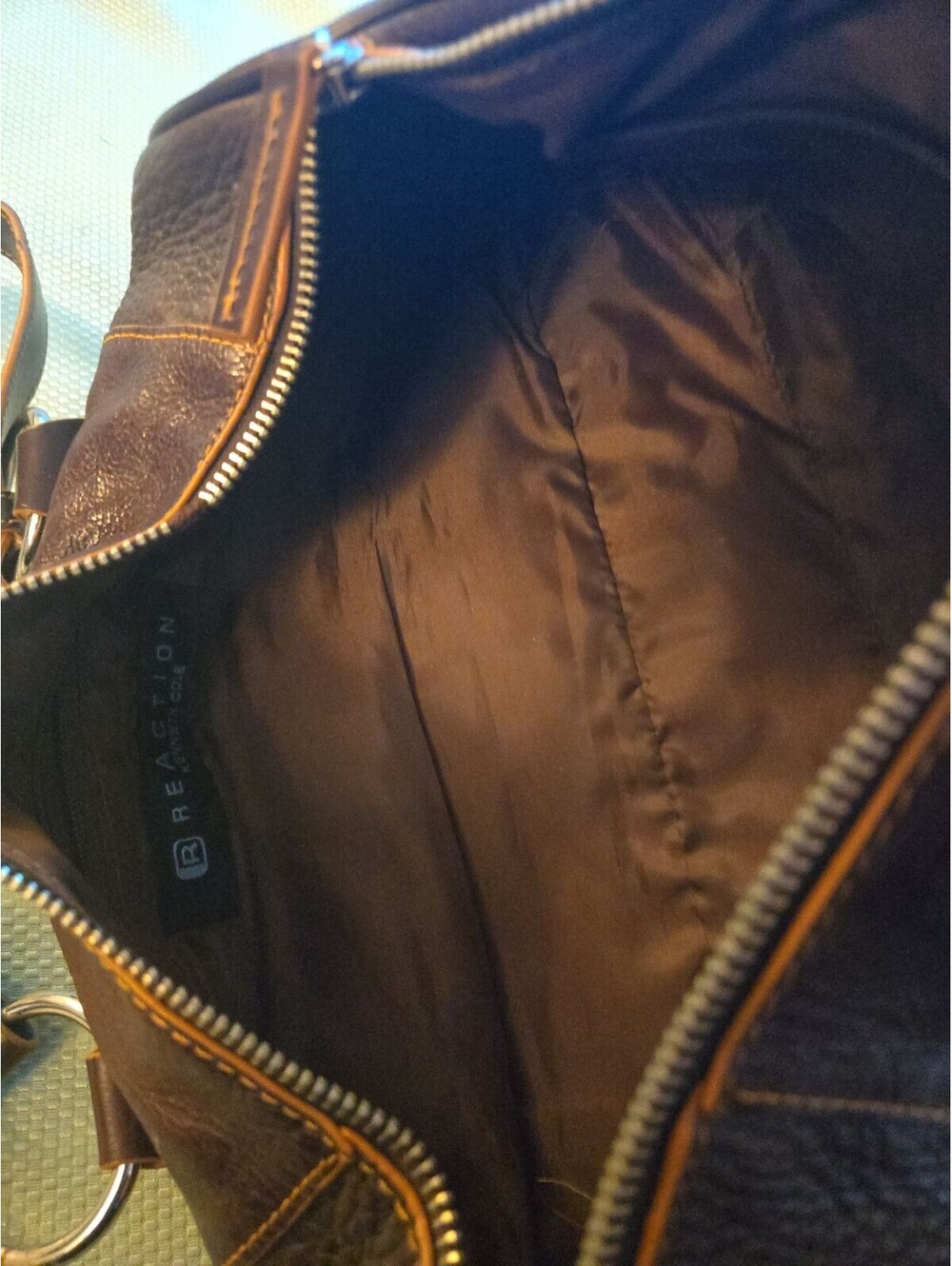 Kenneth Cole Reaction Brown Leather Duffel Satchel Bag *Broken Zipper* - Picture 4 of 7